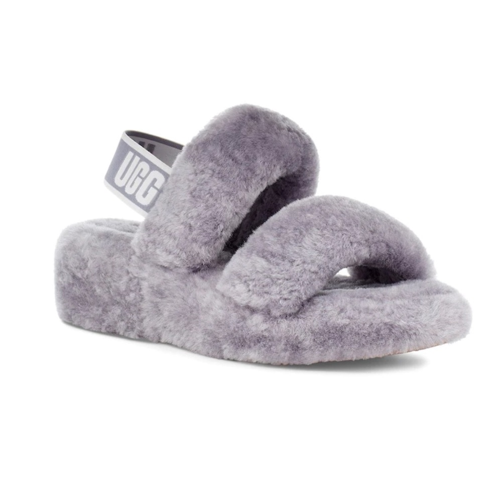 Never worn ugg slippers size 9.